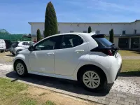 Usata Toyota Yaris Hybrid Active 116 CV (85 kW) 2024 Bianco
