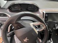 Begagnad Peugeot 2008 82 HK (60 kW) 2015 Vit SUV