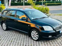 Usata Toyota Avensis 116 CV (85 kW) 2004 Nero Station wagon