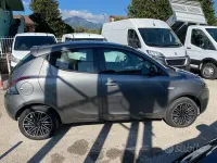 Usata Lancia Ypsilon Gold 69 CV (50 kW) 2021 Gray Utilitaria