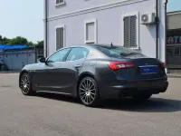 Usata Maserati Ghibli 349 CV (256 kW) 2018 Grigio maratea Berlina