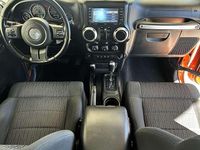 Usata Jeep Wrangler Rubicon 200 CV (147 kW) 2011 Arancione SUV