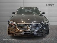 Usata Mercedes 300 Advanced Plus 313 CV (230 kW) 2024 Nero Station wagon