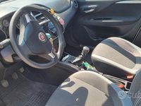 Usata Fiat Punto 77 CV (56 kW) 2012 Bianco Utilitaria