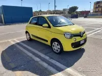 Usado Renault Twingo Intens 69 CV (50 kW) 2016 Amarillo Utilitario