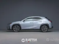 Usata Lexus UX 250h 146 CV (107 kW) 2024 Sonic platinum tetto nero SUV