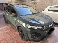 Usata Dacia Jogger Extreme 110 CV (80 kW) 2024 Verde Monovolume