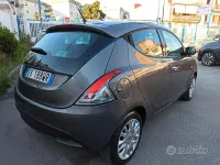 Usata Lancia Ypsilon Gold 69 CV (50 kW) 2011 Grigio Utilitaria