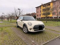 Usata Mini One D 95 CV (69 kW) 2016 Beige Utilitaria