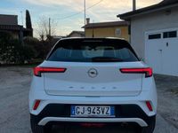 Usata Opel Mokka 110 CV (80 kW) 2022 Bianco SUV