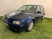 Usata VW Golf IV Highline 104 CV (76 kW) 2001 Blu Berlina
