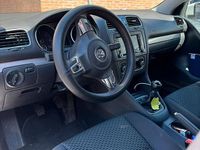 Usata VW Golf VII 105 CV (77 kW) 2012 Bianco Berlina