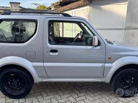 Second-hand Suzuki Jimny 84 CP (61 kW) 2008 Gri SUV