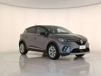 Usata Renault Captur Intens 91 CV (66 kW) 2021 Grigio argento SUV