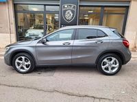 Usata Mercedes GLA200 136 CV (100 kW) 2019 Grigio SUV