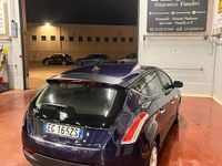 Usata Lancia Delta 120 CV (88 kW) 2011 Blu Utilitaria