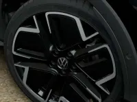 Nuova VW T-Roc Style 150 CV (110 kW) 2026 Grenadill black metallizzato SUV