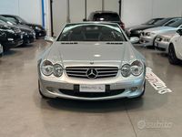 Usata Mercedes SL500 245 CV (180 kW) 2005 Grigio Cabrio