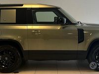 Usata Land Rover Defender S 250 CV (183 kW) 2024 Verde SUV