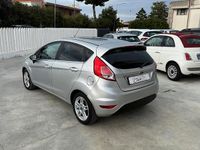 Usata Ford Fiesta Titanium 75 CV (55 kW) 2015 Grigio Berlina