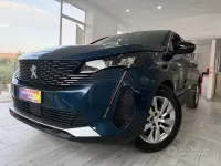 Usata Peugeot 5008 Allure 131 CV (96 kW) 2022 Blu SUV