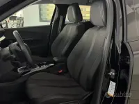 Usata Peugeot 2008 Allure 110 CV (80 kW) 2022 Nero SUV