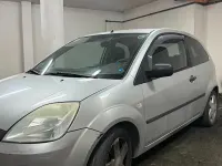 Usata Ford Fiesta 80 CV (58 kW) 2003 Grigio Utilitaria