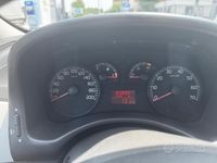 Usata Fiat Punto 69 CV (50 kW) 2005 Utilitaria
