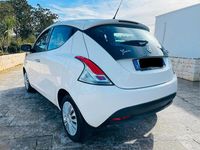 Usata Lancia Ypsilon 69 CV (50 kW) 2011 Bianco Utilitaria