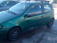 Usata Fiat Punto 80 CV (58 kW) 2000 Verde Utilitaria