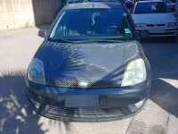 Usata Ford Fiesta 68 CV (50 kW) 2005 Grigio Utilitaria