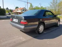 Usata Mercedes E200 193 CV (141 kW) 1994 Nero Coupé