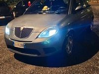 Usata Lancia Ypsilon 70 CV (51 kW) 2006 Grigio Utilitaria
