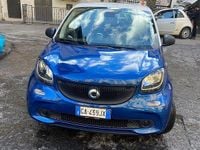 Usado Smart ForFour 61 CV (44 kW) 2016 Azul Utilitario