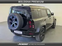Usata Land Rover Defender SE Dynamic 200 CV (147 kW) 2024 Nero SUV