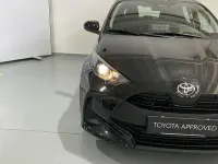 Nuova Toyota Yaris Hybrid Active 100 CV (73 kW) 2026 Nero Berlina