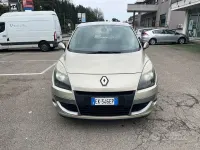 Usata Renault Scénic III 110 CV (80 kW) 2011 Grigio Monovolume