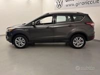 Usata Ford Kuga Business Edition 120 CV (88 kW) 2017 Grigio SUV