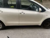Usata Toyota Yaris Sol 69 CV (50 kW) 2011 Bianco Utilitaria