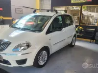 Usata Lancia Musa 95 CV (69 kW) 2012 Bianco Monovolume