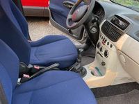 Usata Fiat Punto 60 CV (44 kW) 2005 Berlina