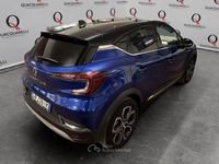 Usata Renault Captur Techno 101 CV (74 kW) 2023 Blu/azzurro SUV