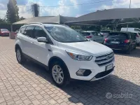 Usata Ford Kuga Titanium 120 CV (88 kW) 2017 Bianco SUV