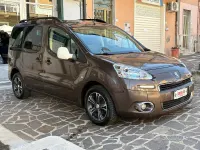 Usata Peugeot Partner 92 CV (67 kW) 2013 Marrone Monovolume