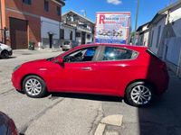 Usata Alfa Romeo Giulietta Super 120 CV (88 kW) 2016 Rosso Utilitaria