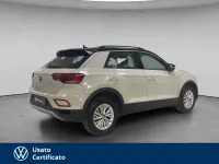 Usata VW T-Roc Life 110 CV (80 kW) 2023 Grigio / pastello SUV