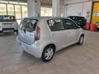 Usata Daihatsu Sirion 87 CV (63 kW) 2007 Argento Utilitaria