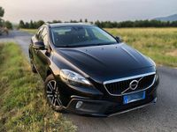 Usata Volvo V40 CC 120 CV (88 kW) 2018 Nero Station wagon