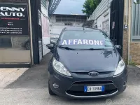 Usata Ford Fiesta 60 CV (44 kW) 2011 Grigio Berlina