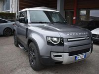 Usata Land Rover Defender SE 200 CV (147 kW) 2021 Grigio SUV